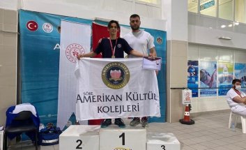 Antalya Yüzme Yıldızlar Grup Yarışı